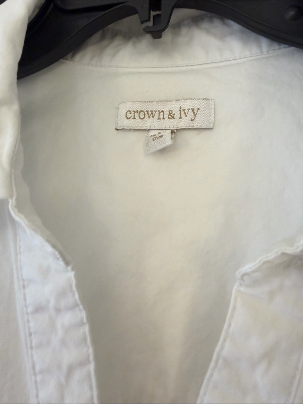 crown & ivy White Cotton Button-Down Popover Shirt, 4X - Picture 2 of 5
